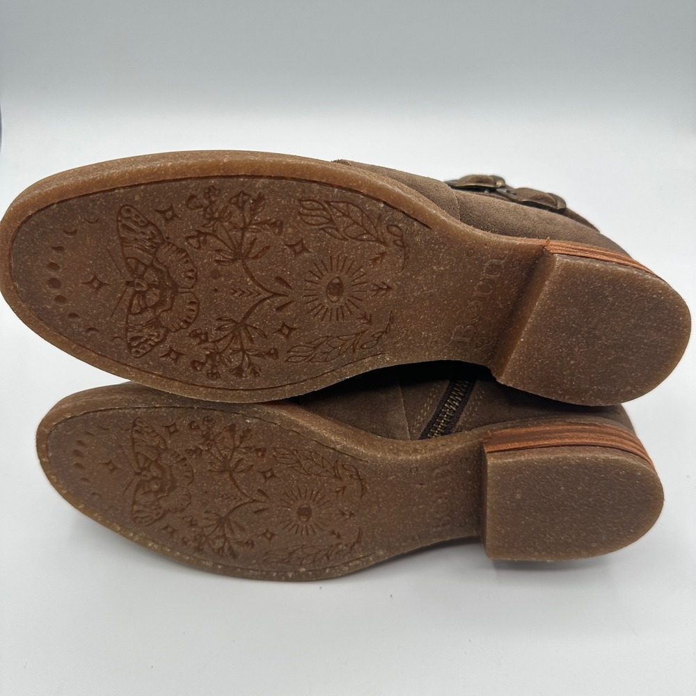 Born Moraga Suede Buckle Ankle Boots Bootie Taupe‎ Women Size 7 M EUC - Picture 6 of 9